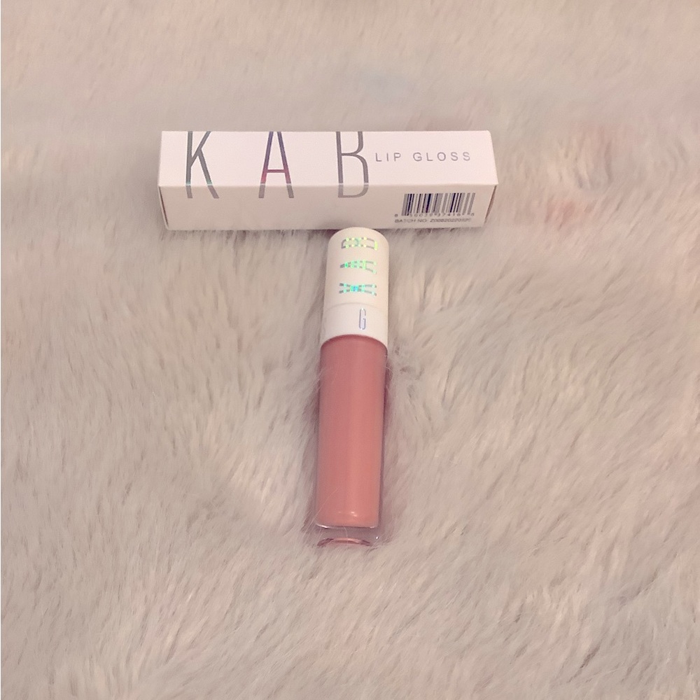 KAB Lip Gloss NWT